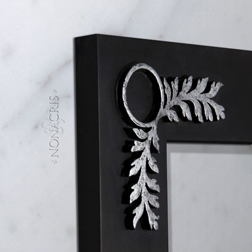 Floral01 BS (Black and Silver)